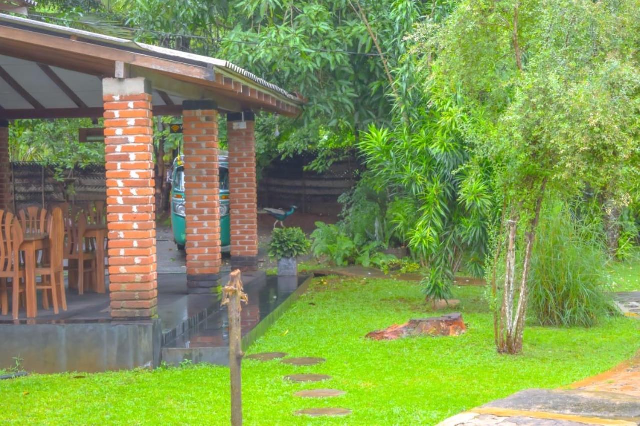 Green Cottage Anuradhapura Ngoại thất bức ảnh