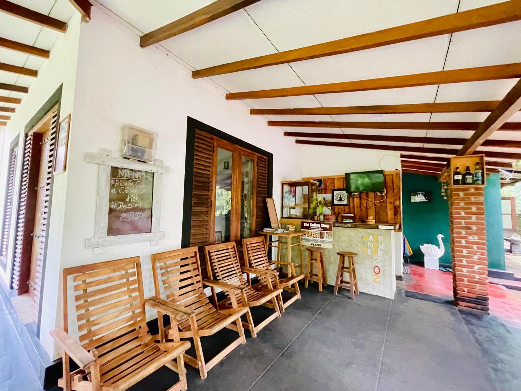 Green Cottage Anuradhapura Ngoại thất bức ảnh