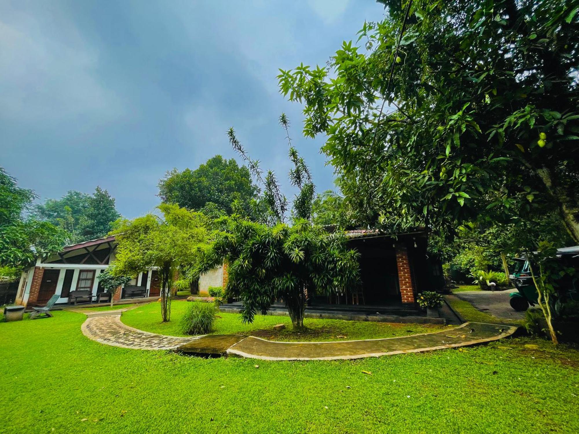 Green Cottage Anuradhapura Ngoại thất bức ảnh