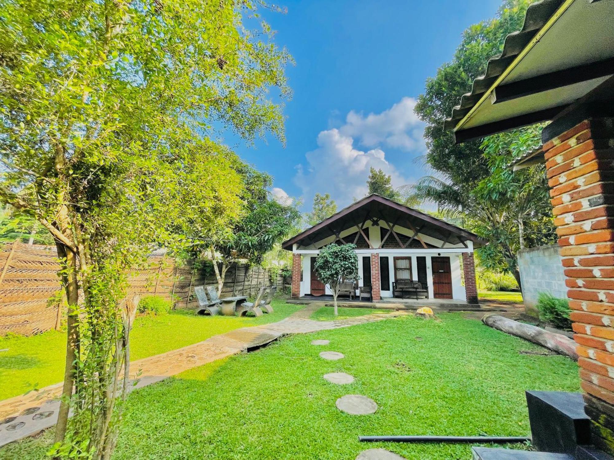 Green Cottage Anuradhapura Ngoại thất bức ảnh